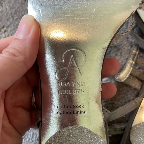 Adriana Papell Satin and Rhinestone Strappy Heels Size 7 1/2 - Picture 6 of 6